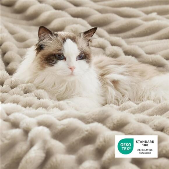 Bedsure Sherpa Throw Blanket for Couch - Super Soft, Cozy Fleece Thick Warm - Picture 4 of 7